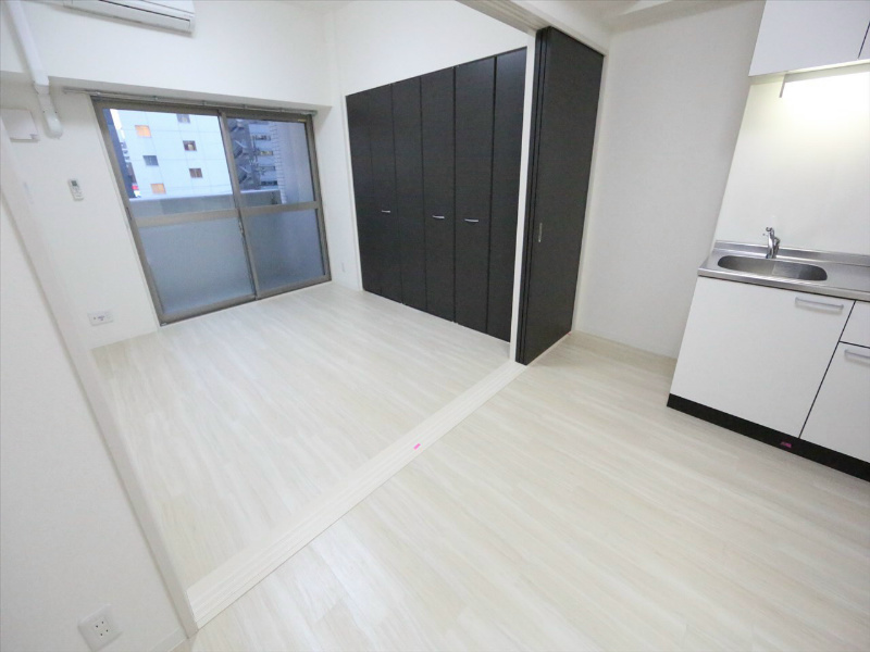 その他部屋・スペース　洋室6帖　ＤＫ5.5帖　つなげても仕切っても使えます