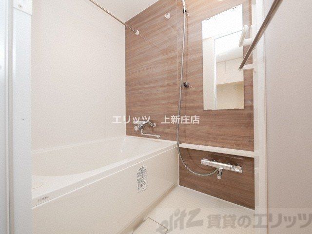 バス・シャワールーム　洗面