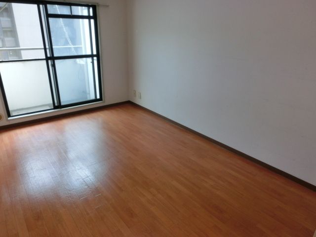 居室・リビング　エアコン1台完備