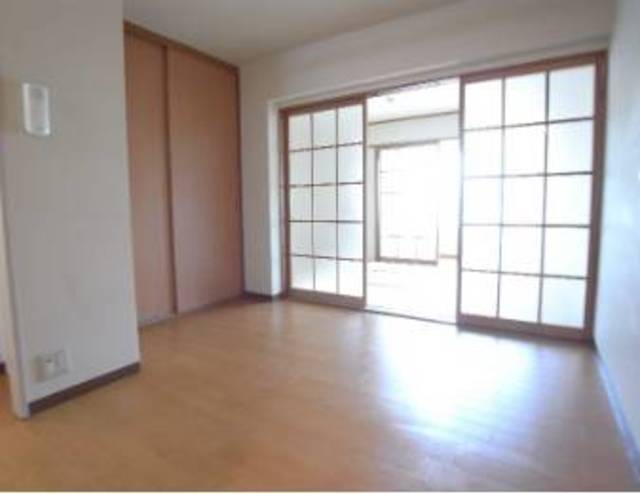 居室・リビング　写真は３１号室