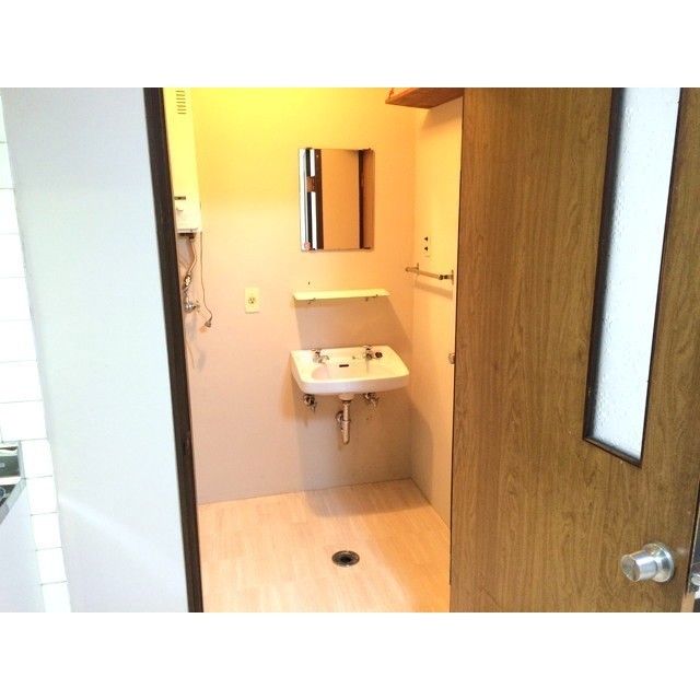 洗面設備　参考写真