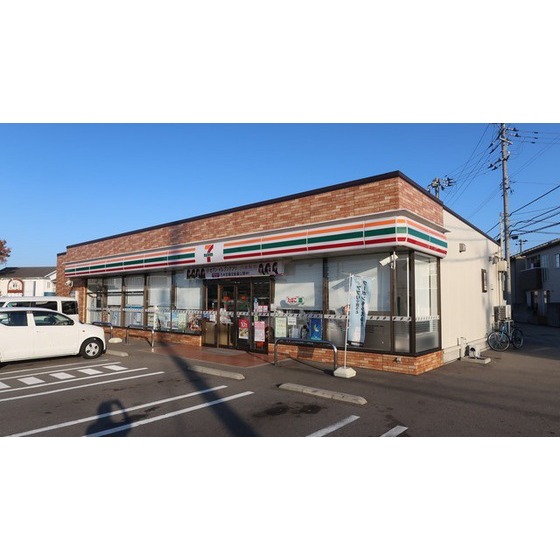 コンビニ　セブンイレブン金沢八日市５丁目店（コンビニ）まで608m