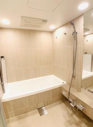 バス・シャワールーム　別部屋参考写真