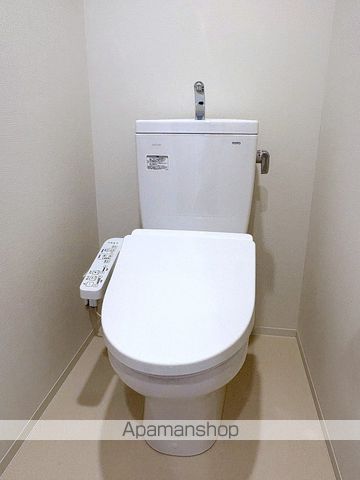 地下鉄御堂筋線 心斎橋駅 徒歩13分 19階建 築1年のトイレ写真