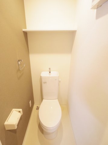 トイレ　同仕様参考写真