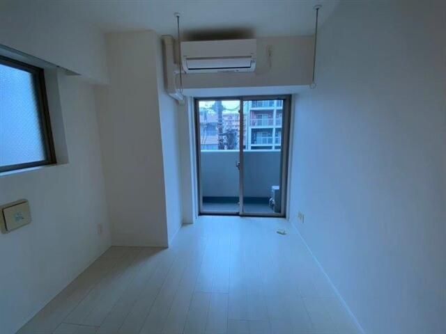 居室・リビング　ゆったりとした居間です