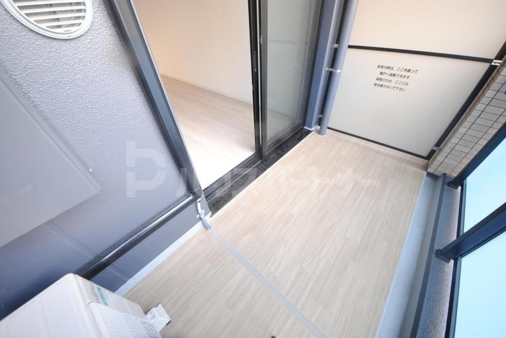 バルコニー　バルコニー