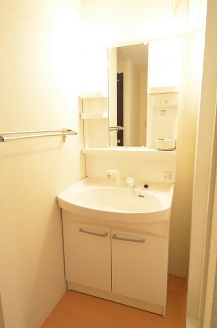 洗面設備　☆女性には嬉しいドレッサー☆