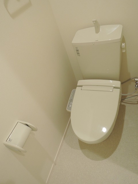 トイレ　★温水洗浄便座★
