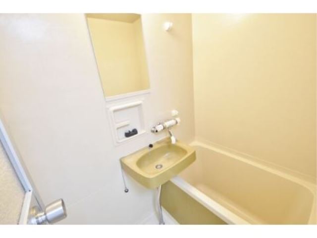 バス・シャワールーム　バス