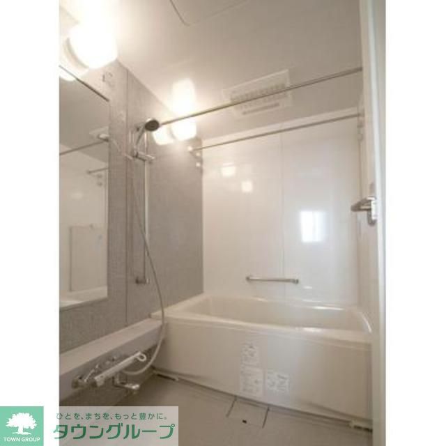 バス・シャワールーム　※写真は同タイプ住戸です。