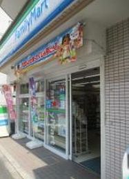 コンビニ　ファミリーマート立川四丁目店（コンビニ）まで94m