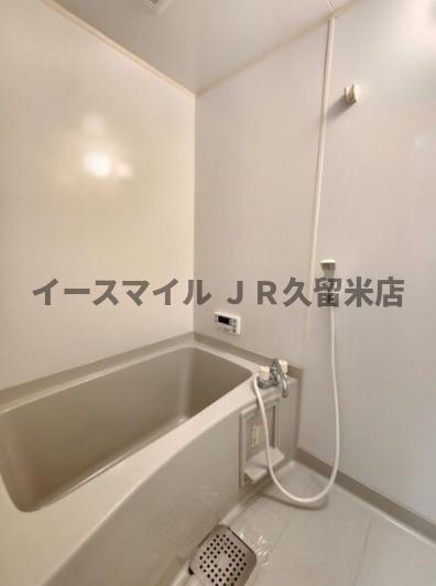バス・シャワールーム　落ち着いた空間のお風呂です