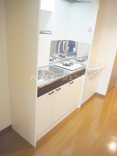 キッチン　キッチンはガス1口コンロ付いています。※参考画像