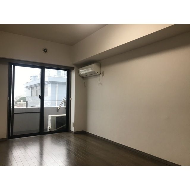 居室・リビング　☆洋室７．６帖☆