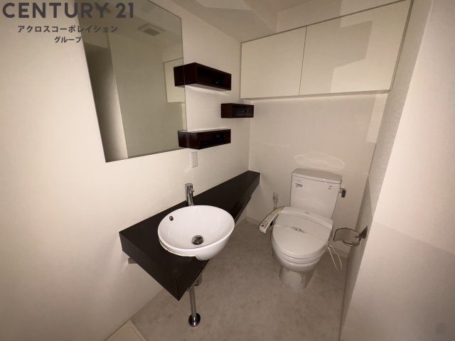 トイレ　ウォシュレット付きのトイレです♪