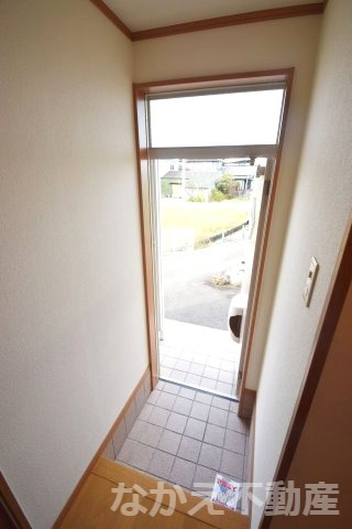 玄関　シンプルで使いやすい玄関です