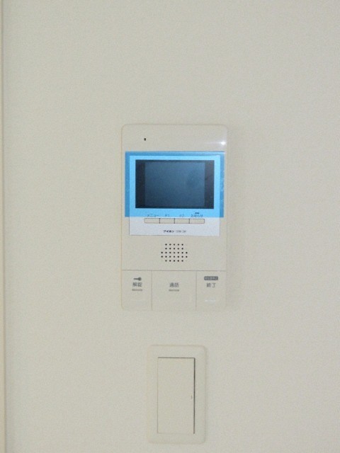 セキュリティ　防犯面に配慮したＴＶモニターホン付きです！
