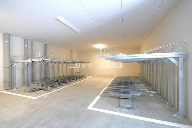 駐車場　駐輪場