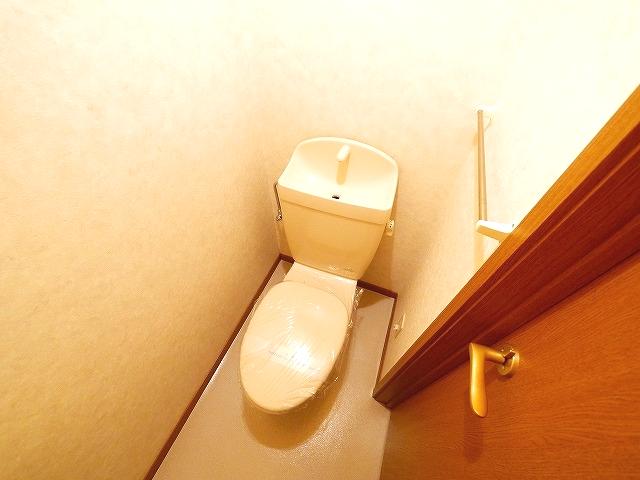 トイレ　トイレもきれいです
