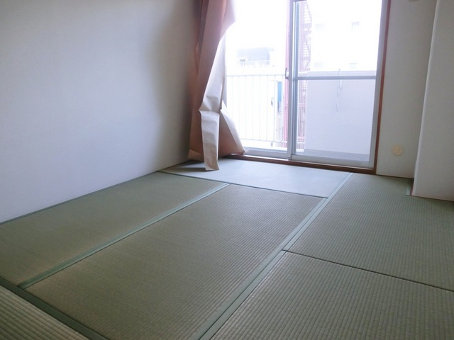 その他部屋・スペース　和室も落ち着きますよ。