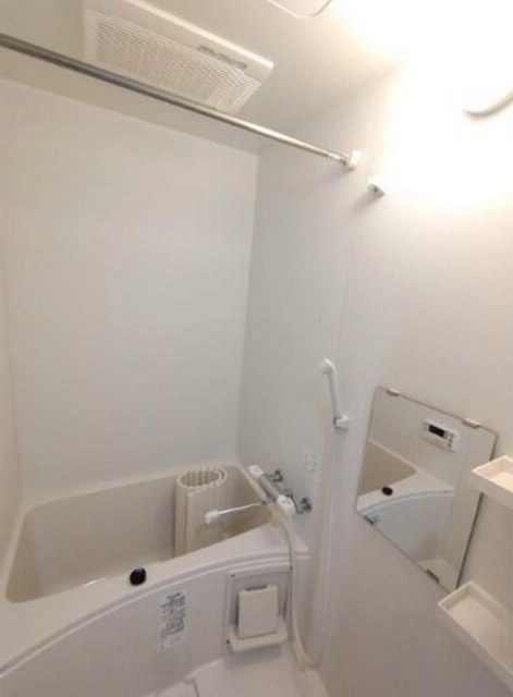 バス・シャワールーム　参考写真　同物件別部屋