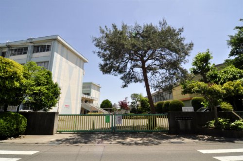 小学校　坂戸市立千代田小学校（小学校）まで967m