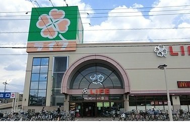 スーパー　ライフ新座店（スーパー）まで430m