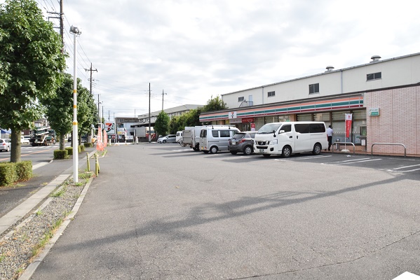 コンビニ　セブンイレブン八潮緑町3丁目店（コンビニ）まで1022m