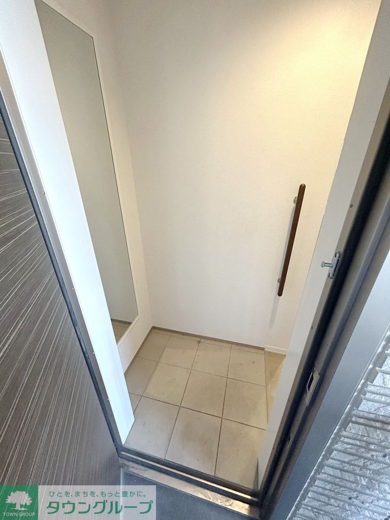 玄関　同建物別号室
