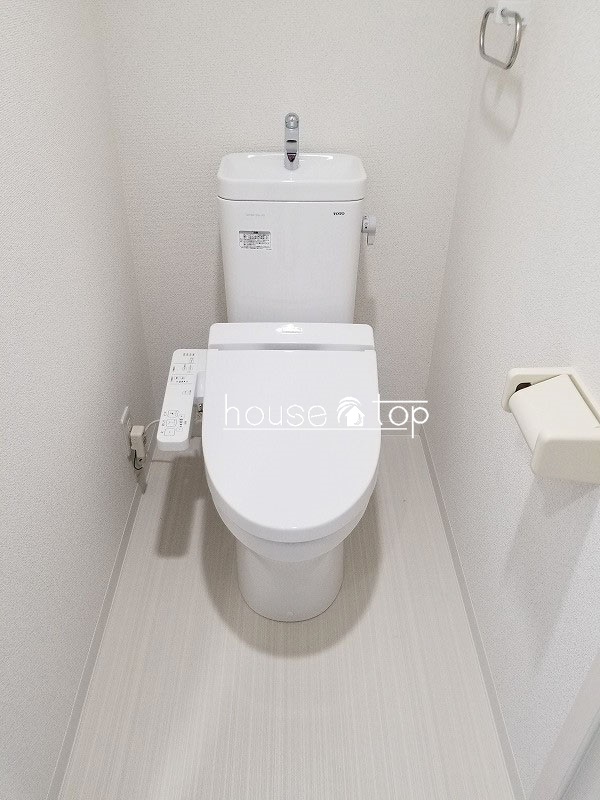 トイレ　ウォシュレット完備