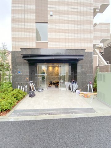 エントランス　毎日通るエントランスはこのようになっています