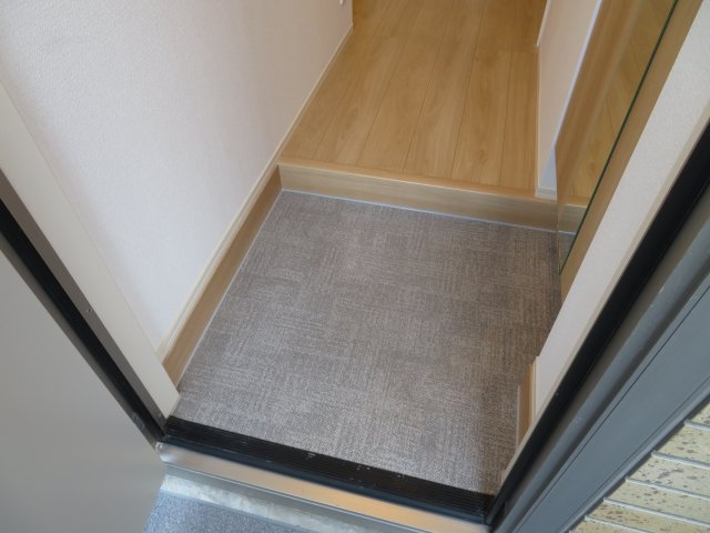 玄関　収納もある玄関です