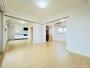 居室・リビング　同マンション別部屋　参考写真