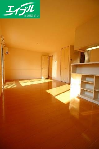 居室・リビング　同タイプの部屋の画像です