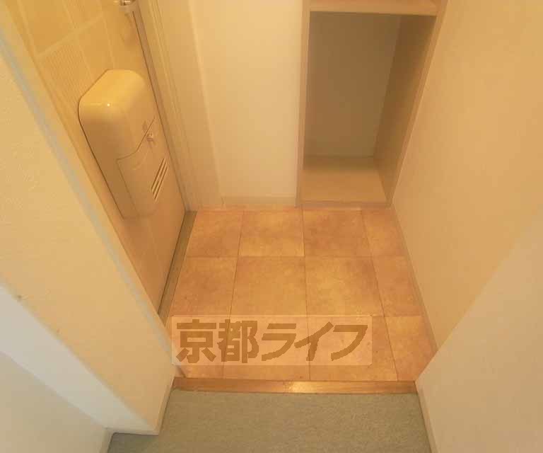 玄関　シューズボックスあります。