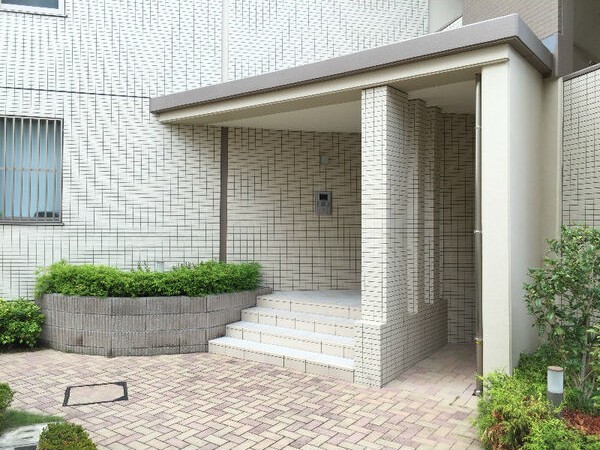 エントランス　オリエンタルヴィラ　エントランス