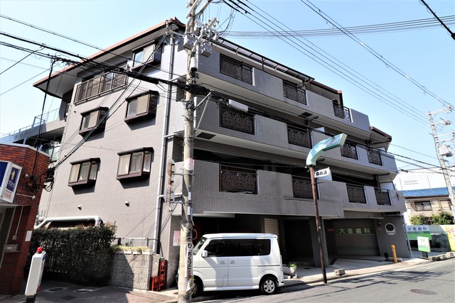 建物外観　アンリハイツ