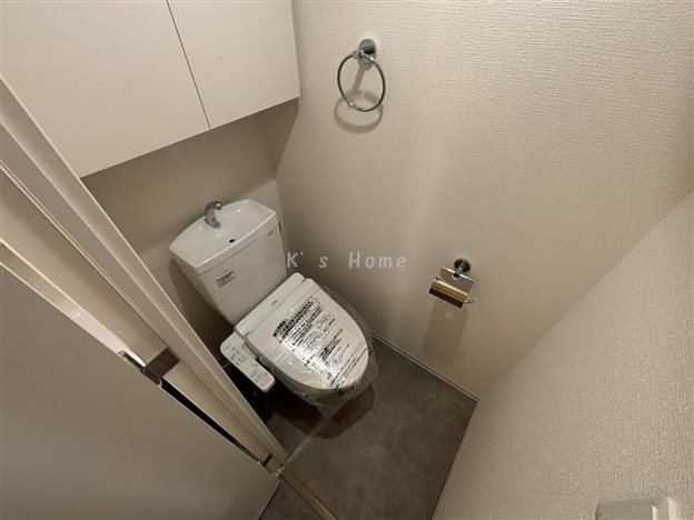 セレニテ神戸駅前アリエのトイレ写真