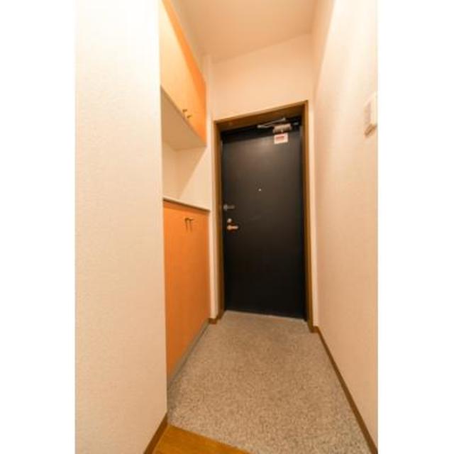 玄関　＊同物件、別部屋になります。