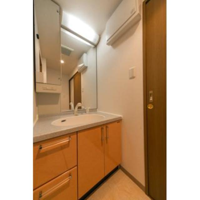 洗面設備　＊同物件、別部屋になります。