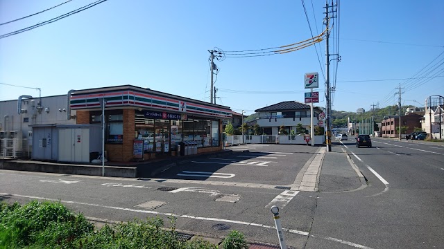 コンビニ　セブンイレブン 倉敷亀島2丁目店（コンビニ）まで282m