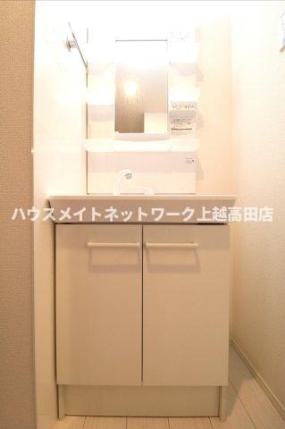洗面設備　洗髪洗面化粧台