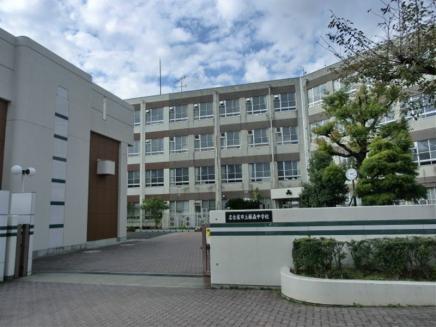 中学校　名古屋市立藤森中学校（中学校）まで708m