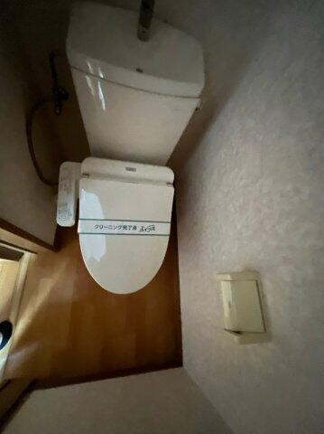 トイレ　?
