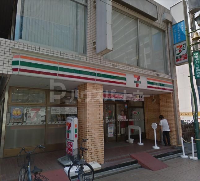 コンビニ　セブンレイブン京成大久保駅前店（コンビニ）まで340m