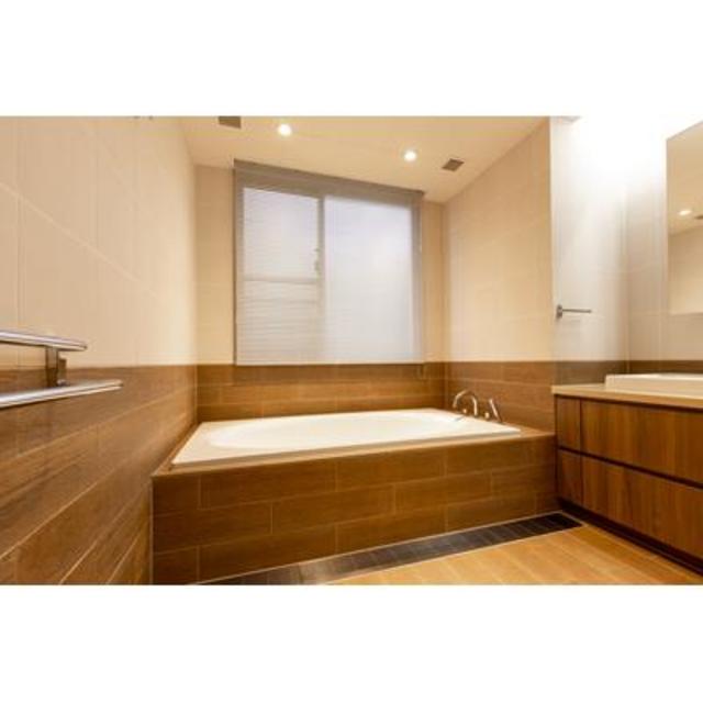 バス・シャワールーム　※写真は同タイプ住戸です。