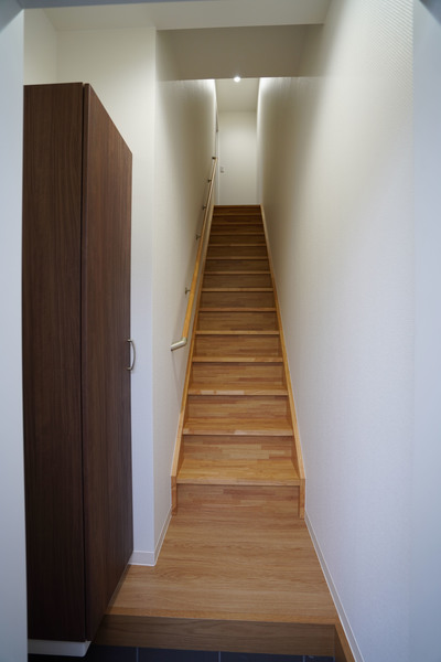 玄関　同じ建物の別なお部屋