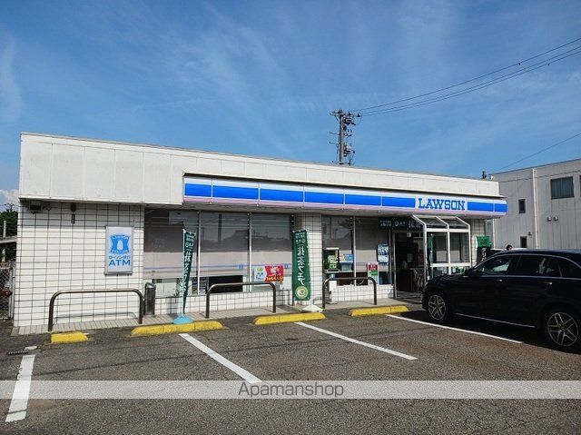 コンビニ　ローソン　小松天神町店（コンビニ）まで750m