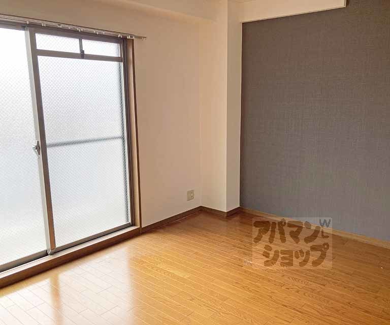 その他設備　玄関ドアです。